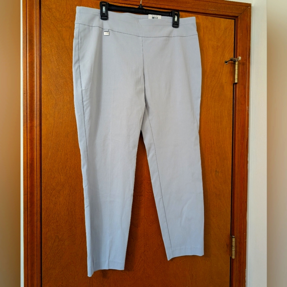 NWT Women's Light Gray Pants